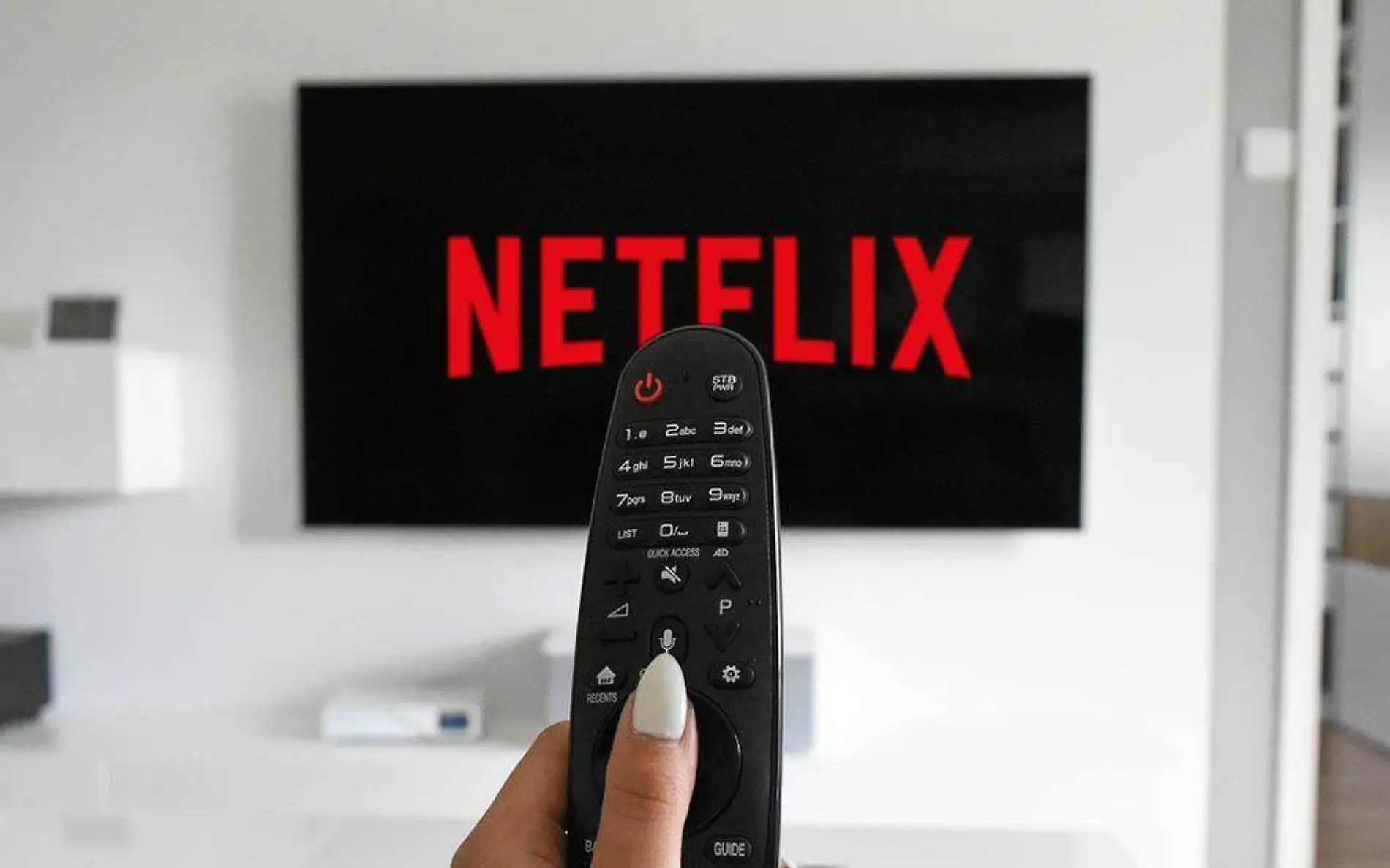 En días recientes la plataforma de Netflix comenzó a informar a sus usuarios sobre el cobro de una cuota extra